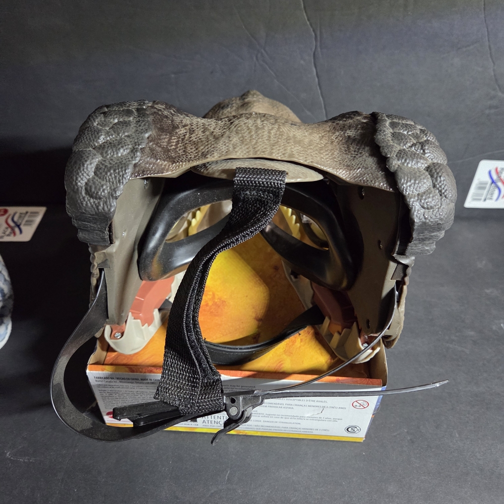 Jurassic World Diminion T-Rex Chomp 'N Roar Mask W/ Sounds. Brand New. - Picture 4 of 8
